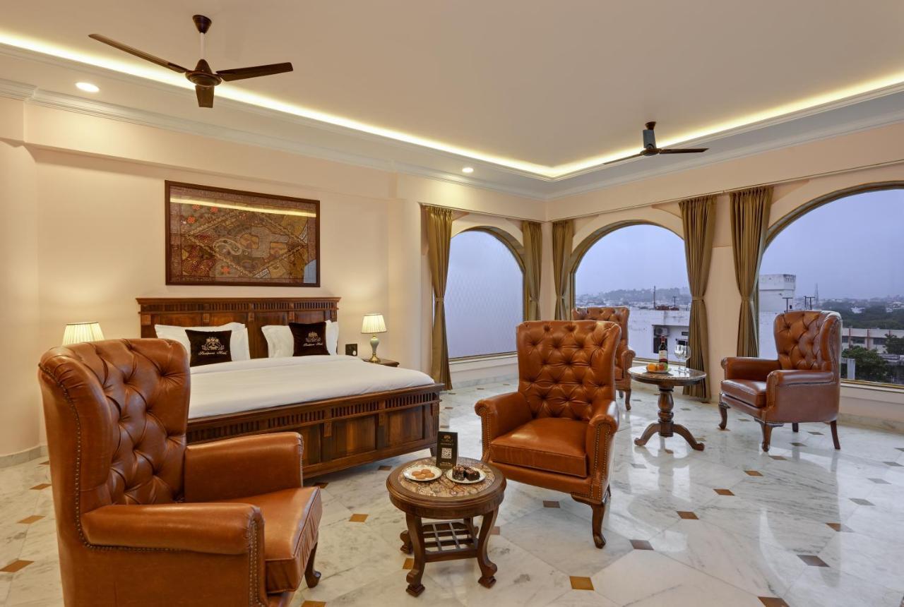 Shahpura Barliyas House 4*