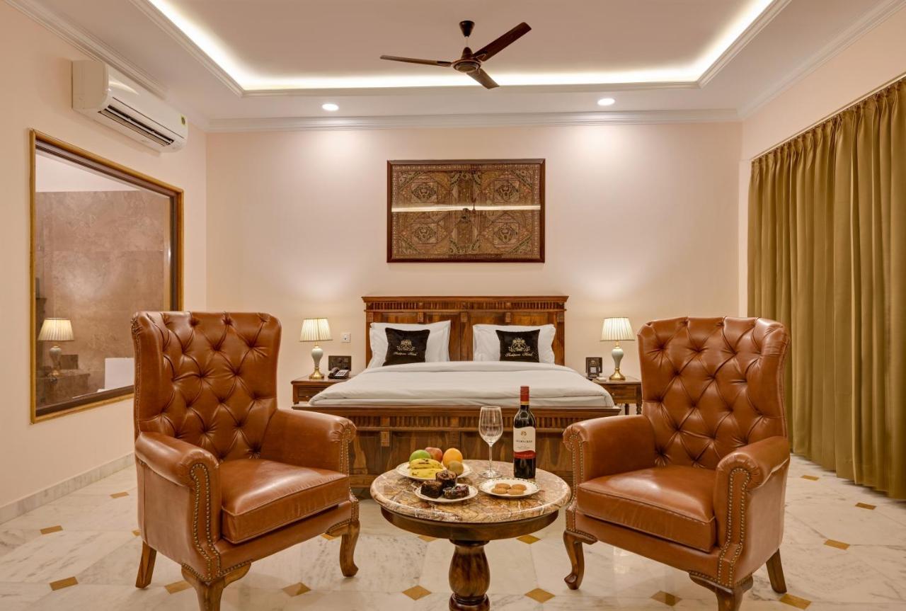 Shahpura Barliyas House 4*