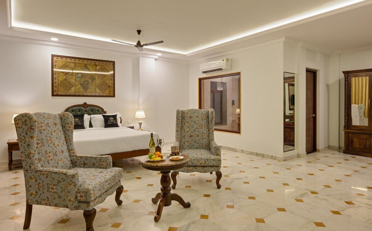 Shahpura Barliyas House 4*