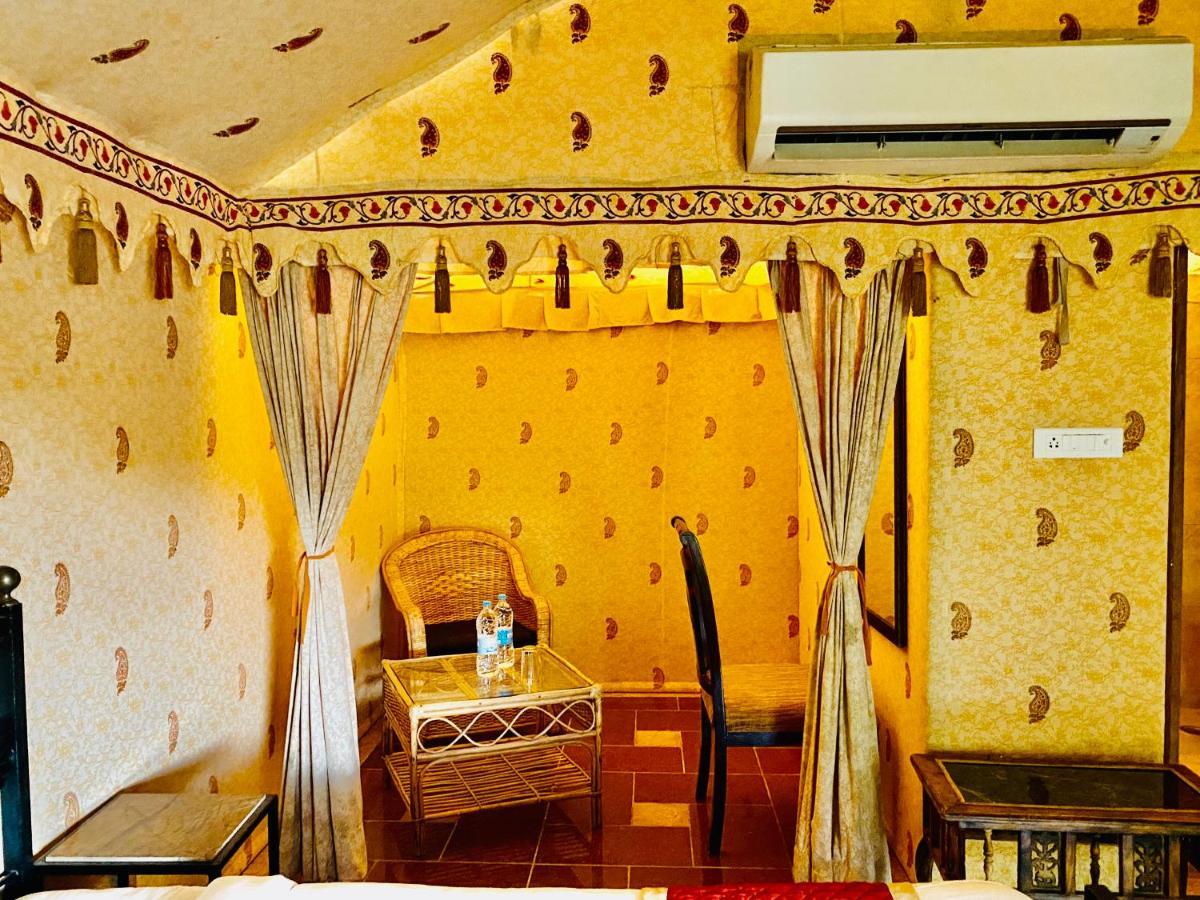 Aravali Valley Hotel