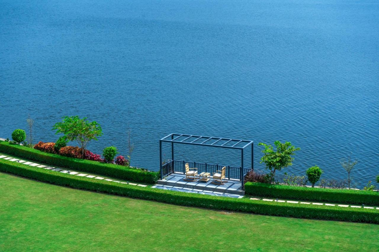 Zana Lakeview - Scenic Lakeside Udaipur