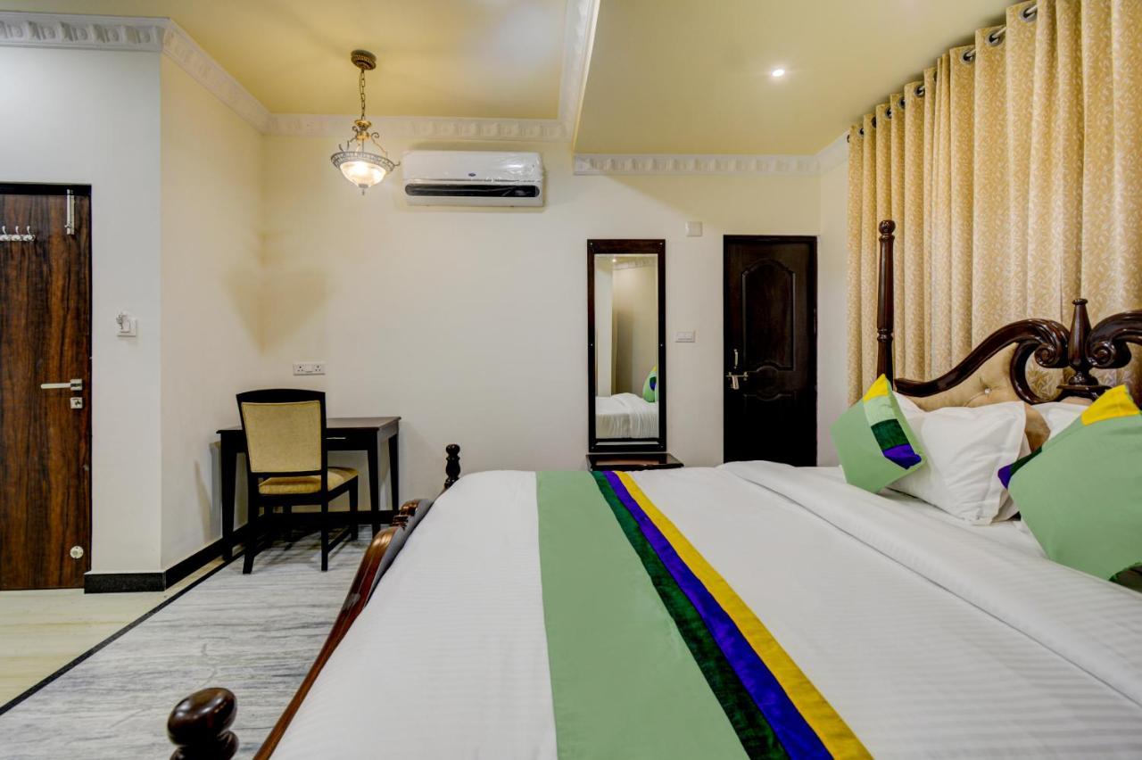 Hotel Jheel Mahal