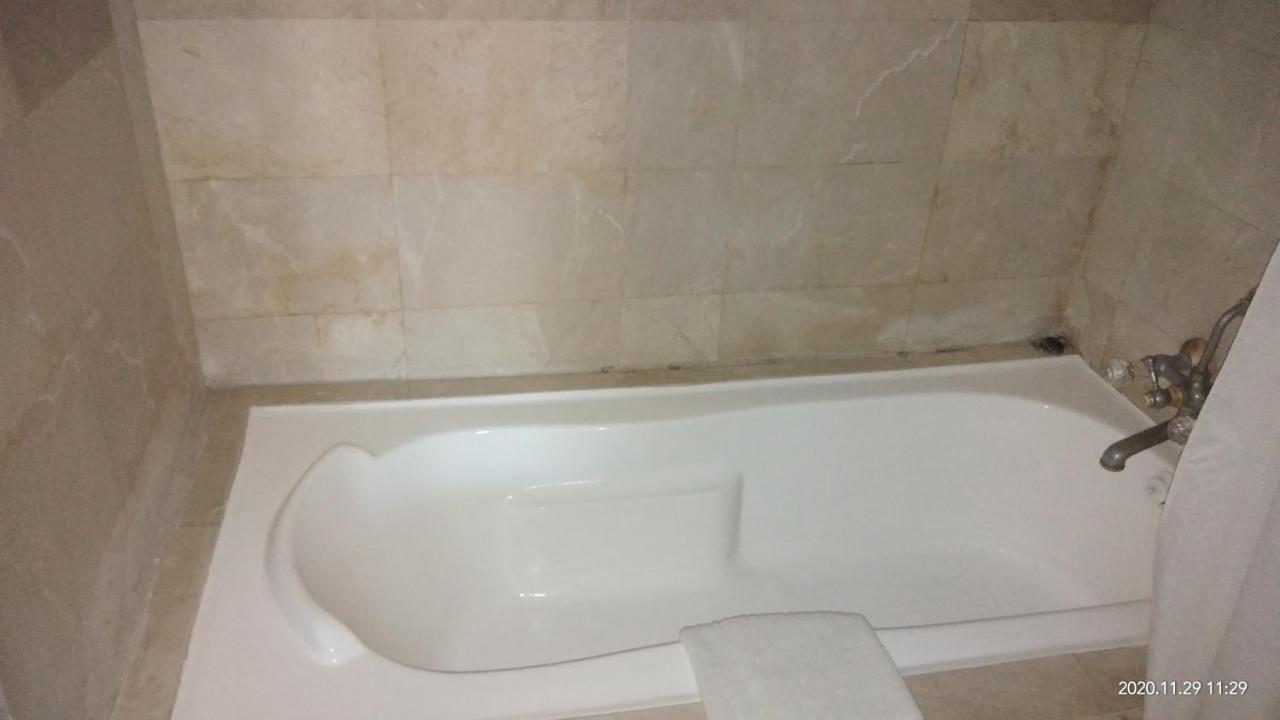 Hotel Inder Residency & 4*