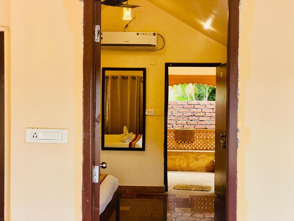 Aravali Valley Hotel 4*