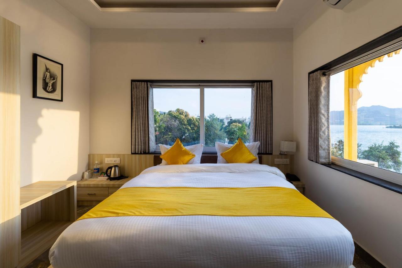 Haveli Jai Durga Facing With Swimming Pool Udaipur