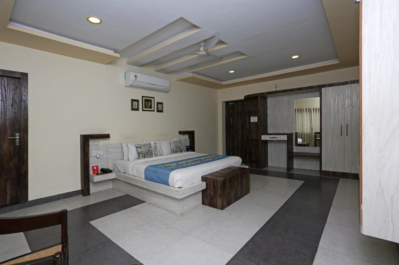 Collection O Greenland Hotel 3*
