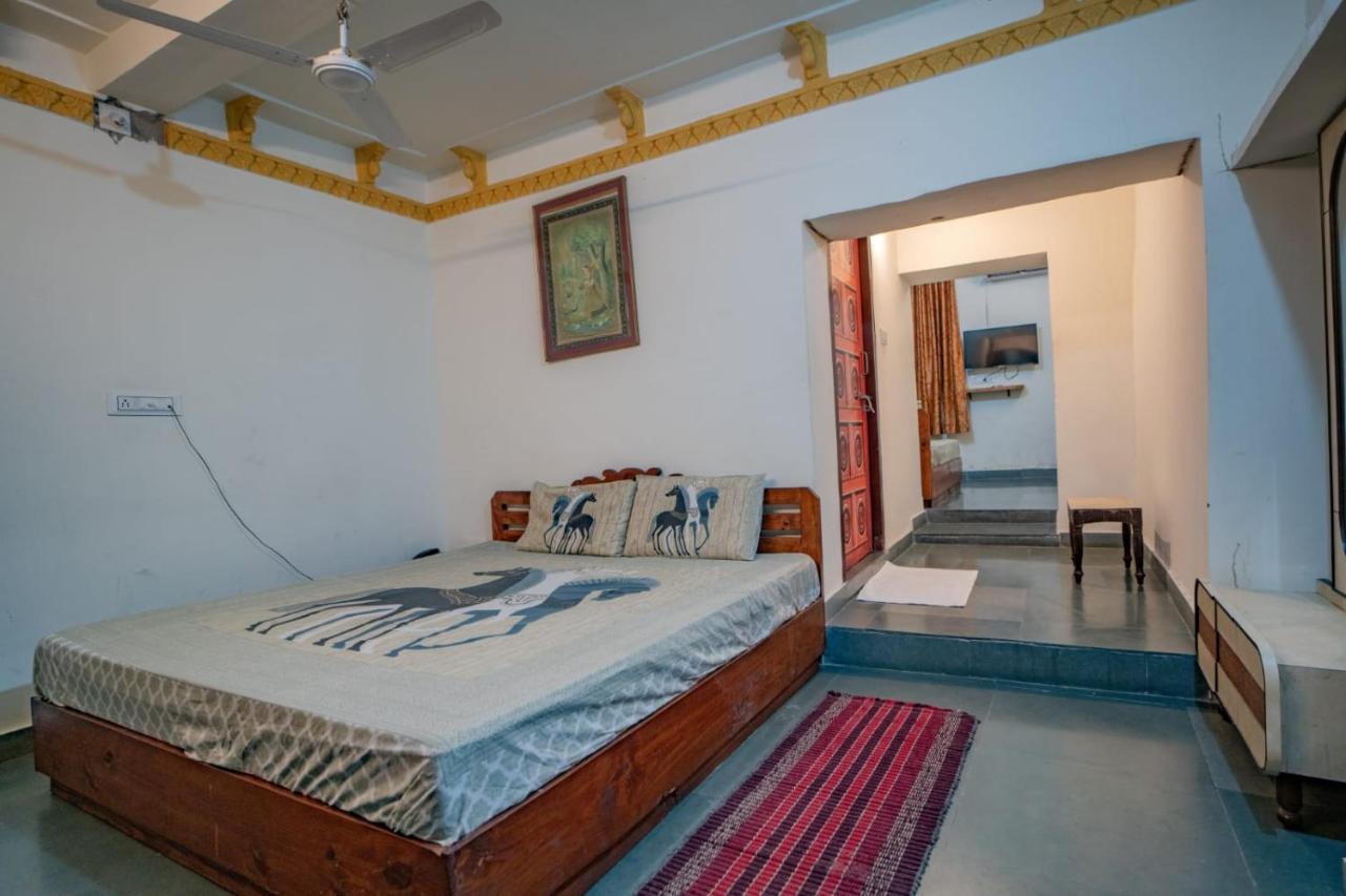 Ambavgarh Palace Hotel Udaipur