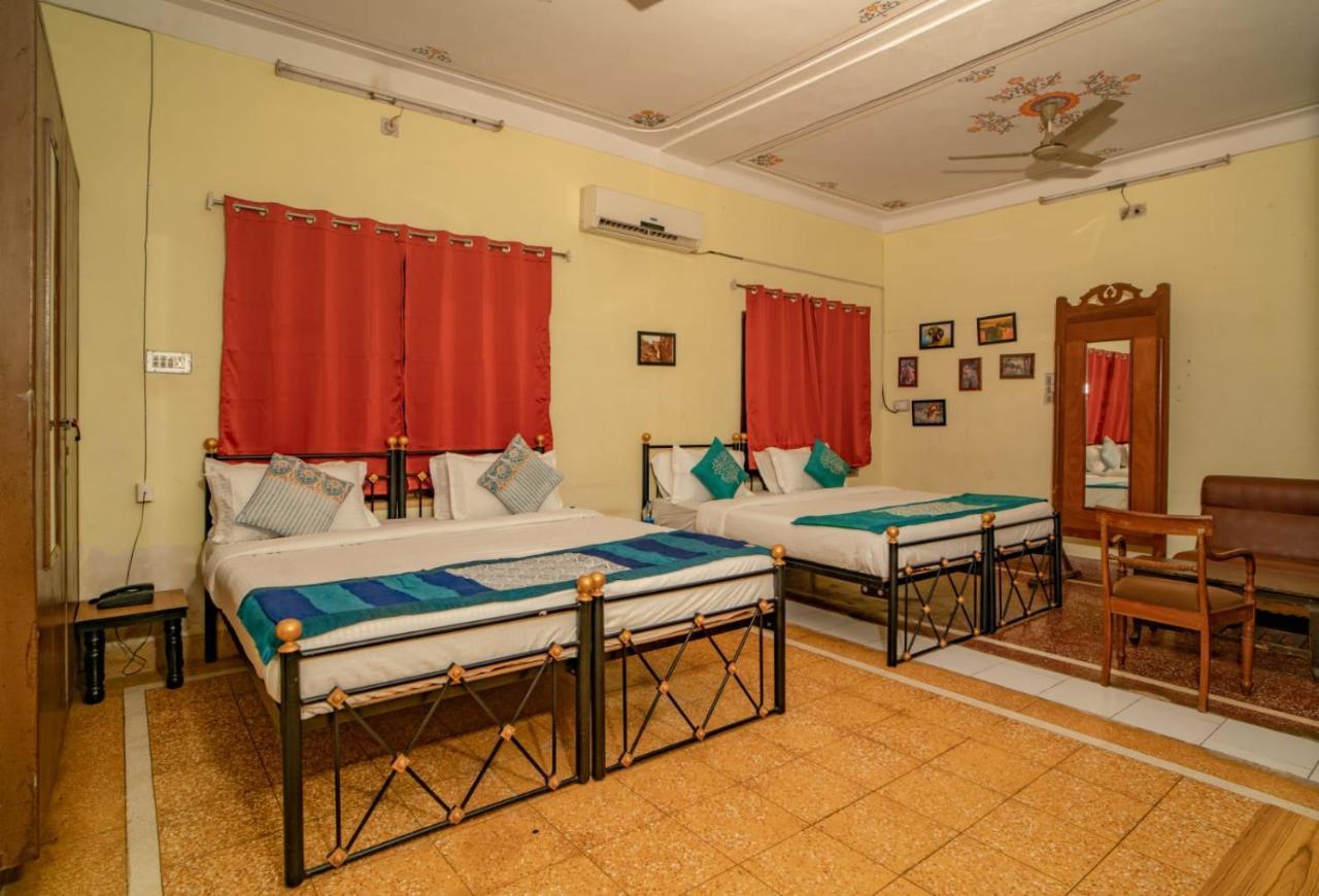 Hotel Ambavgarh Palace Udaipur