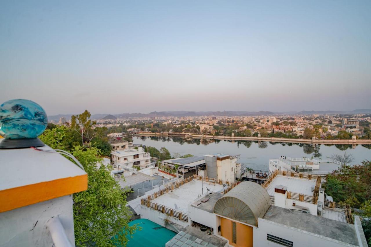 Ambavgarh Palace Hotel 3*