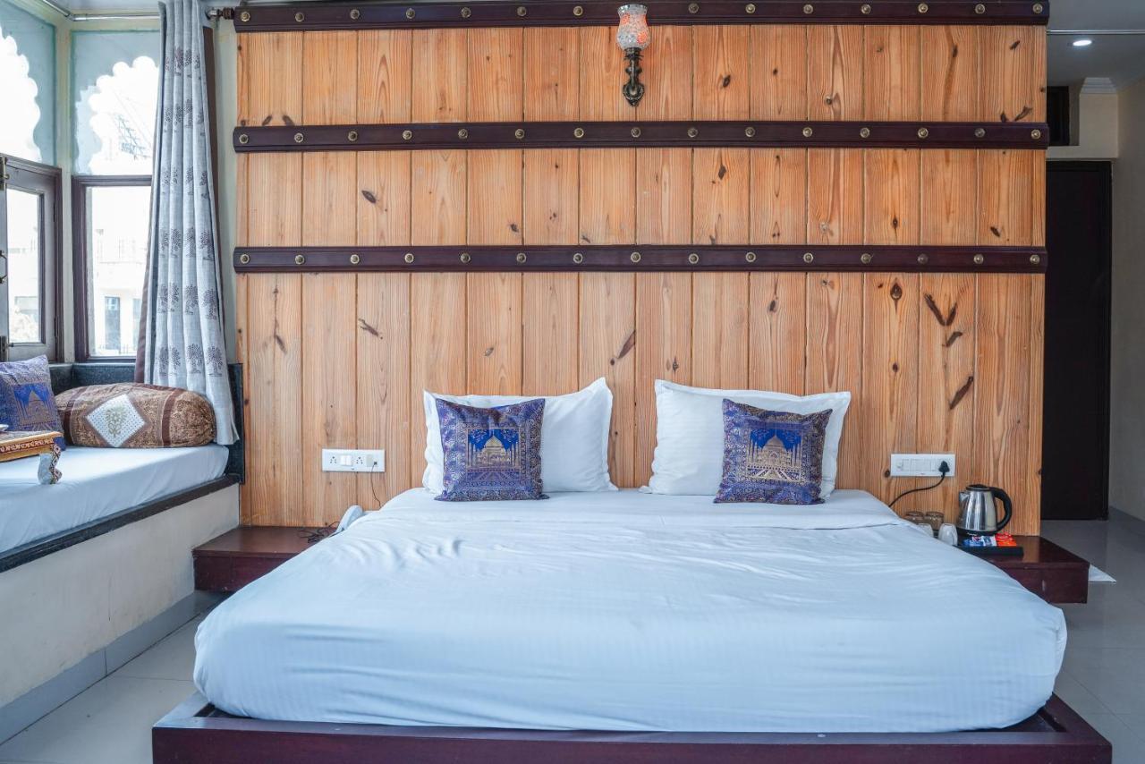 Hide-in - A Lake View Boutique 4* Udaipur