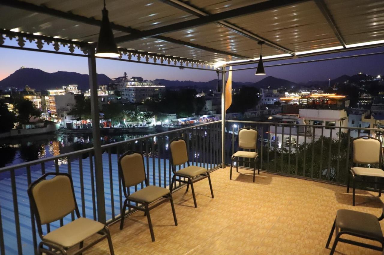 Hotel Jheel Kinara View Udaipur