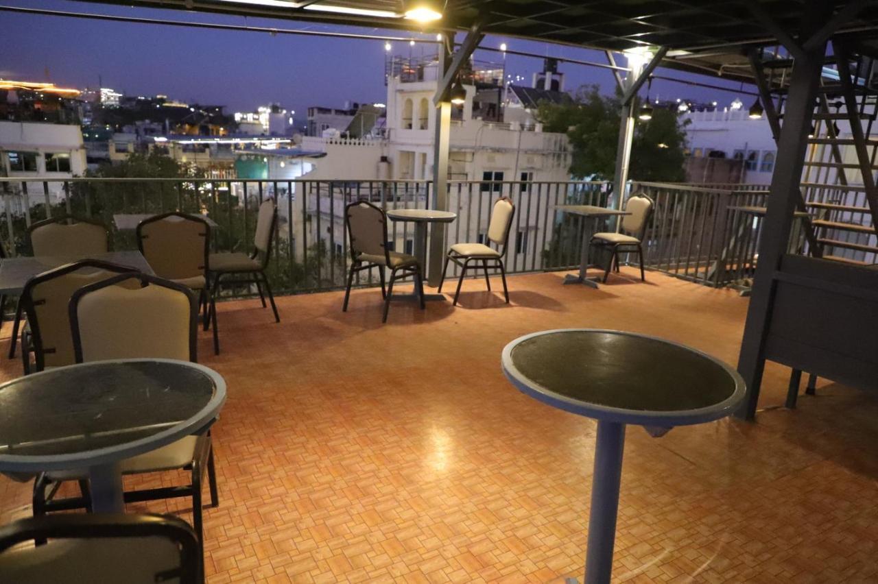 Hotel Jheel Kinara View