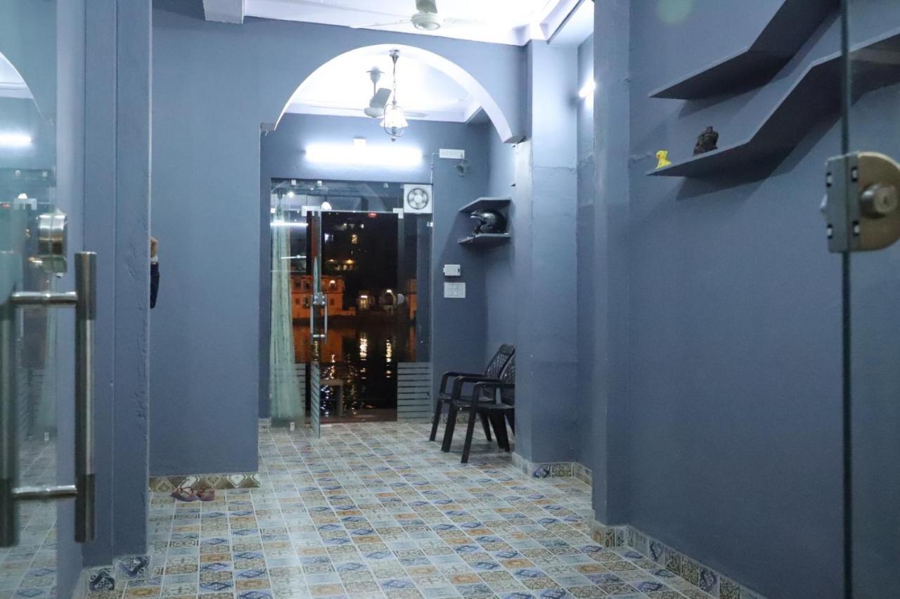 Hotel Jheel Kinara View Udaipur