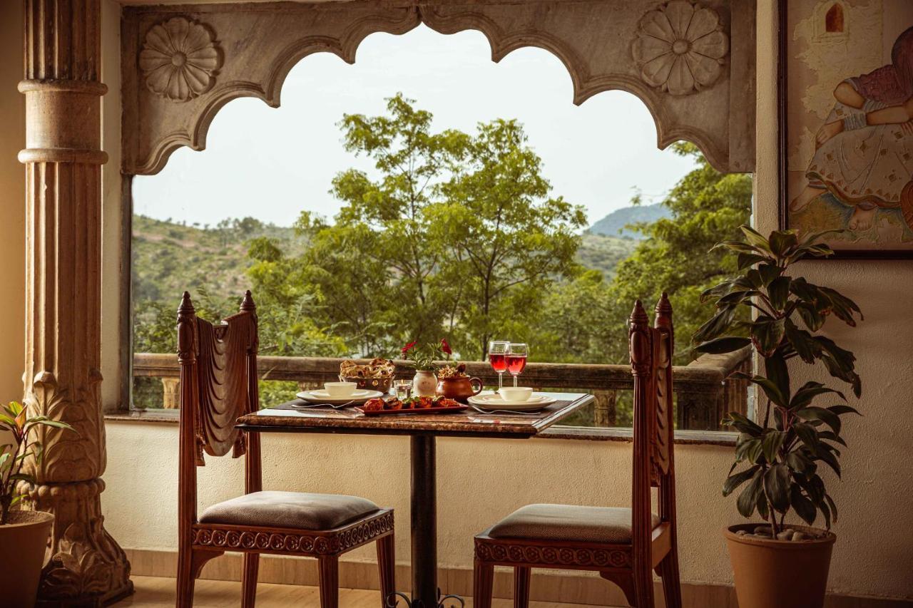 Yaan Retreat-lake View-private Pool Resort