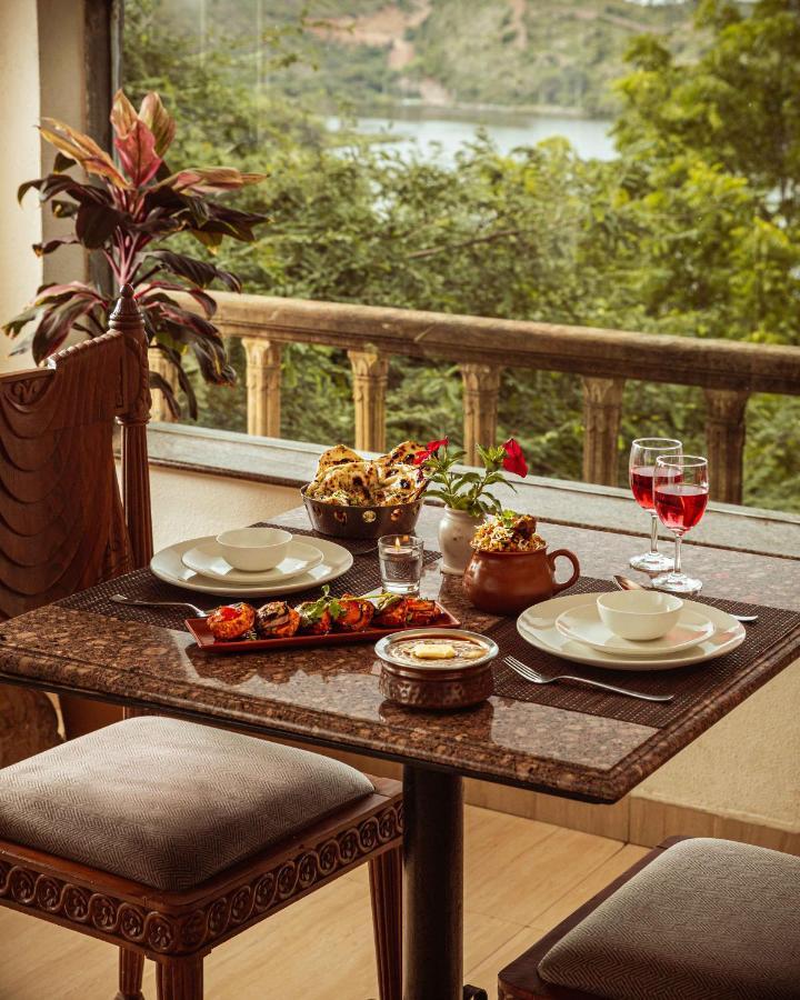 Yaan Retreat-lake View-private Pool Udaipur