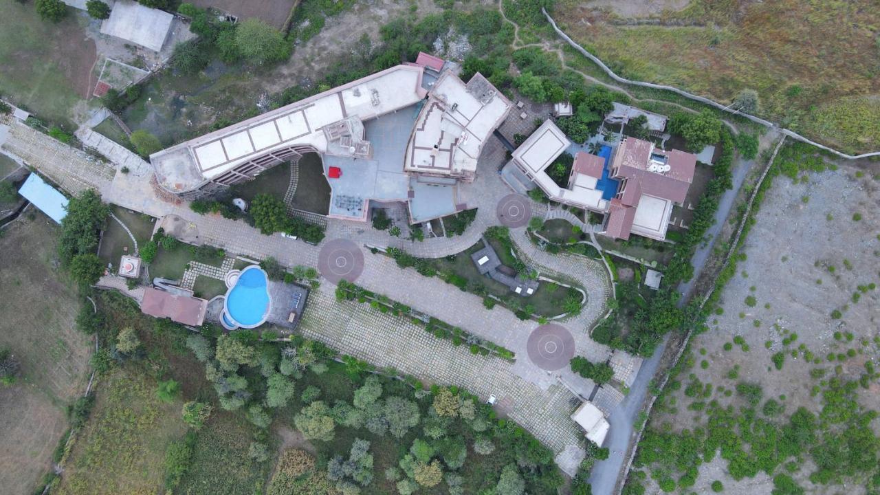 Resort Palm Valley By Skua World Udaipur