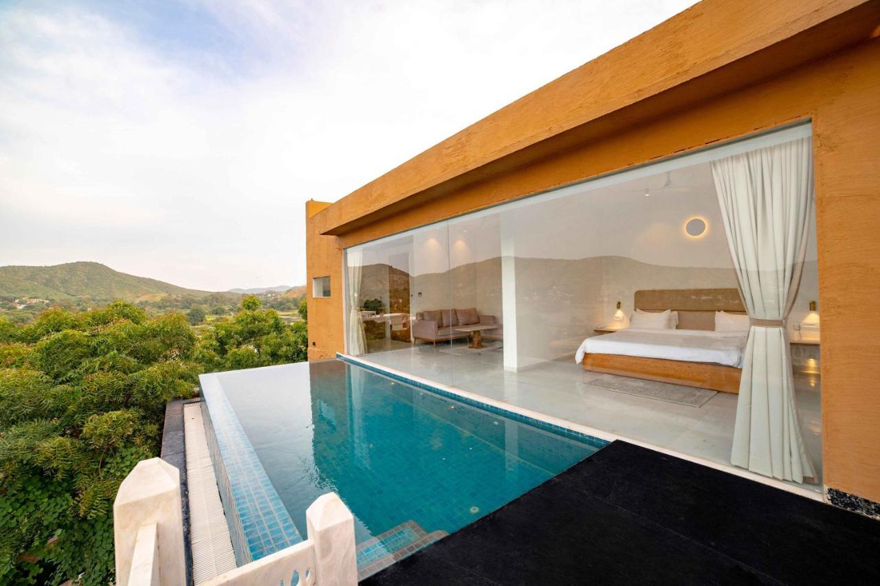 Resort Yaan Retreat-lake View-private Pool 5*