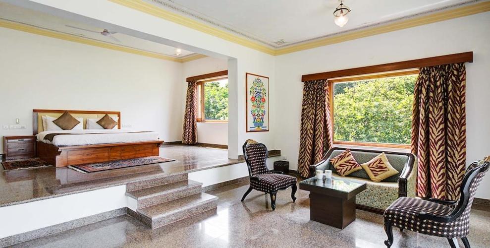 Resort Yaan Retreat-lake View-private Pool Udaipur