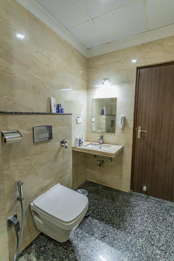 Hotel Tripli White Manor 3*