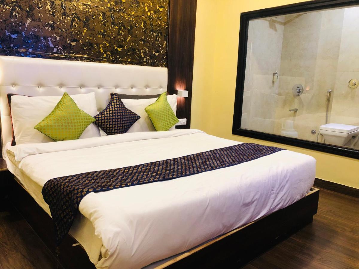 Grand Bhaagwat - Selling Of The Year - Beautifull Rooftop Terrace Hotel Udaipur