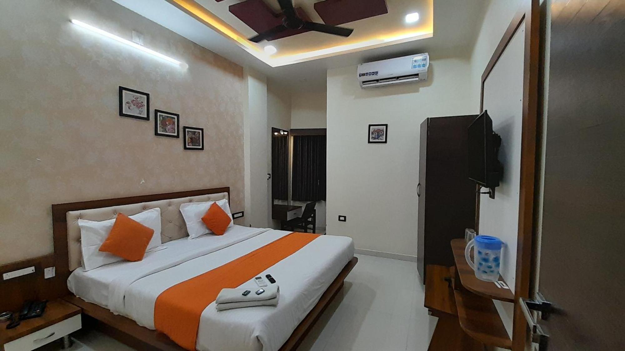 Hotel Sun Palace 3*