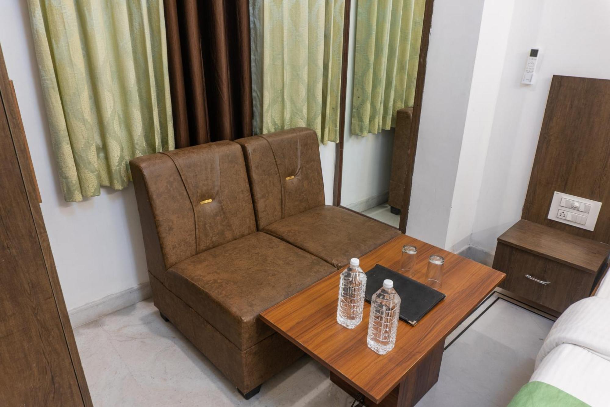 Hotel Treebo The Fresco Pichola 3*
