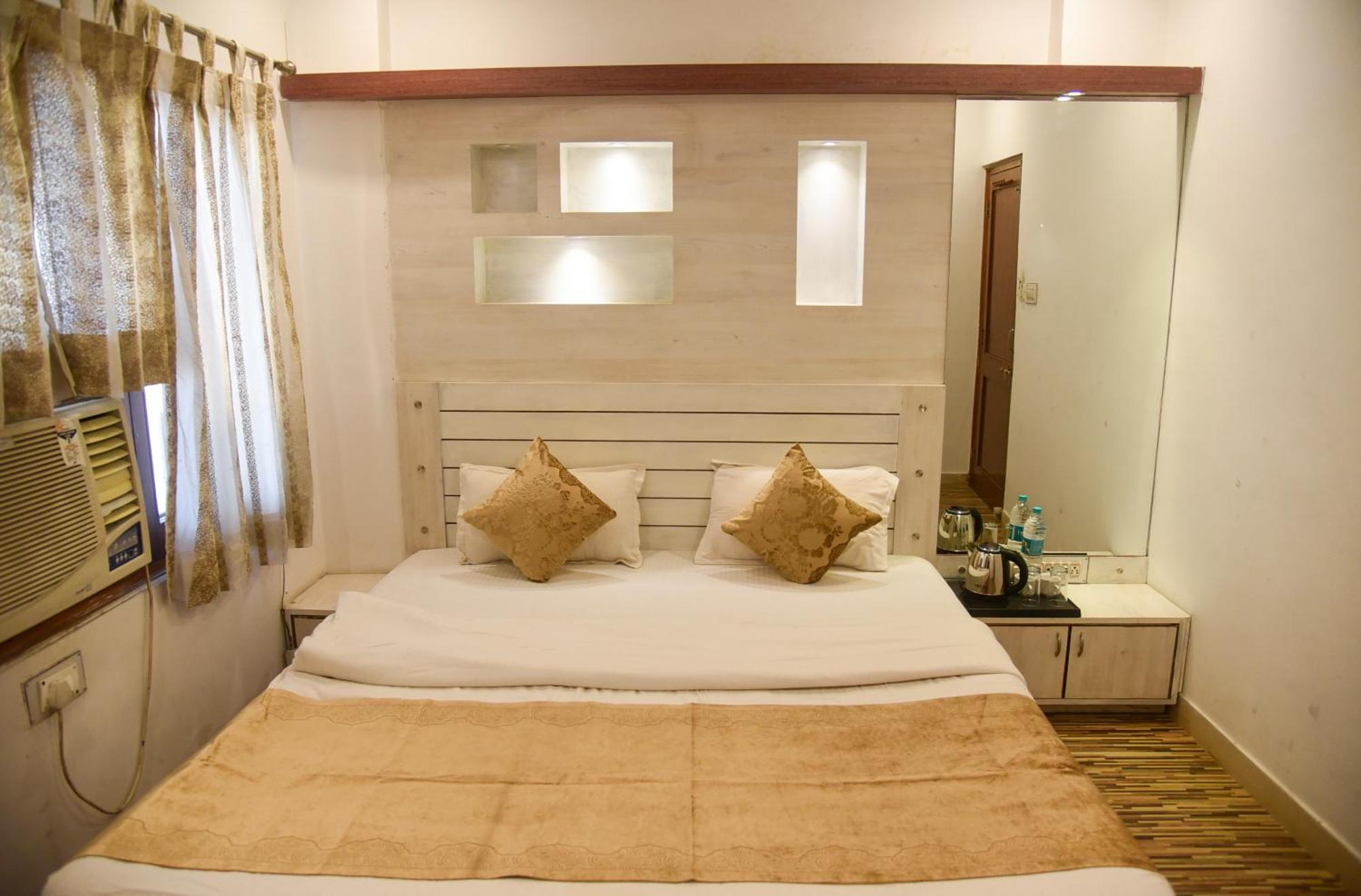 Hotel Sajjan