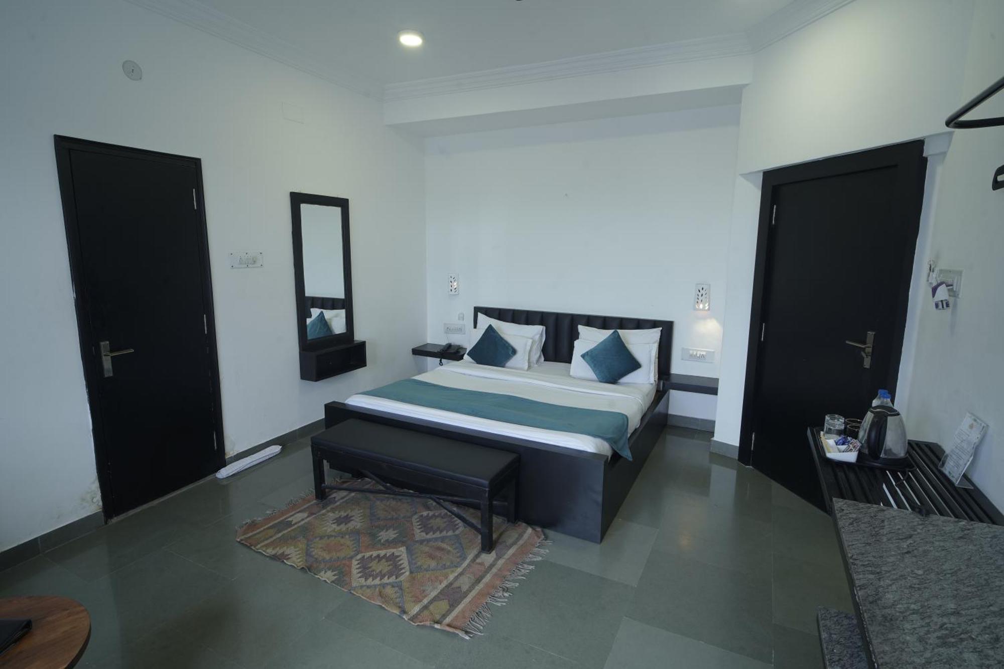 Hotel Banjara Retreat