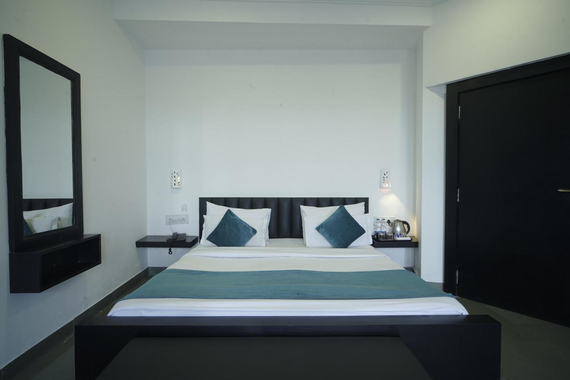 Hotel Banjara Retreat 3*