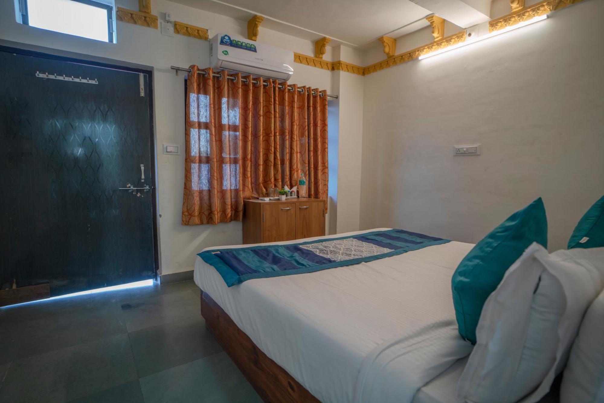 Ambavgarh Palace 3* Udaipur