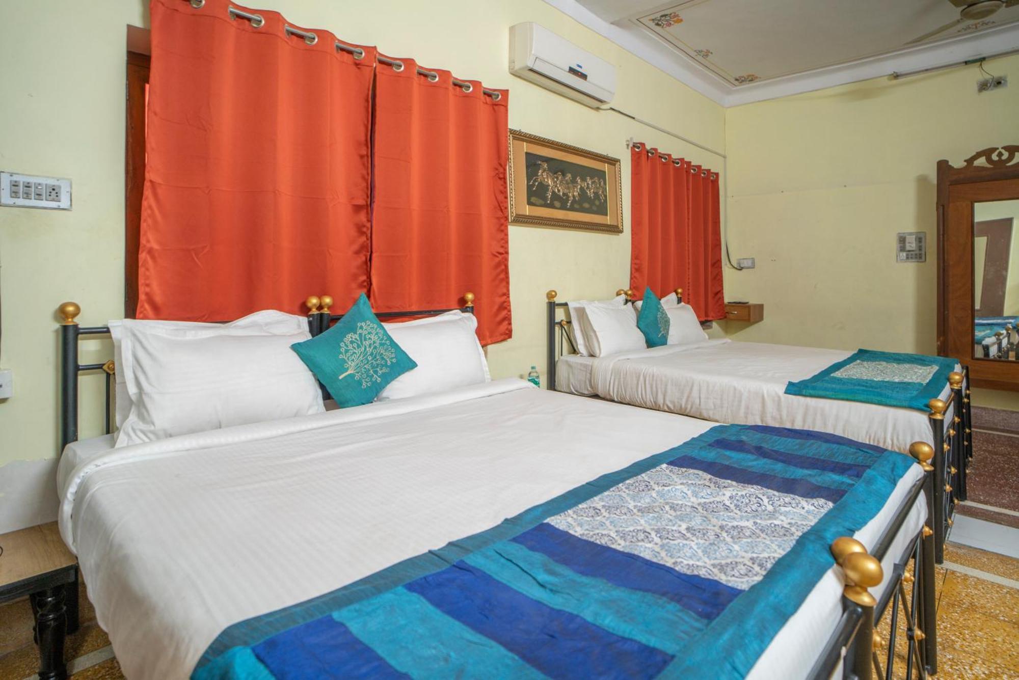 Ambavgarh Palace 3*