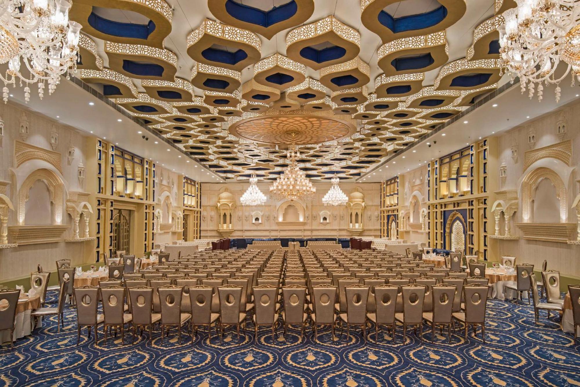 Resort Radisson Blu Palace & 5*