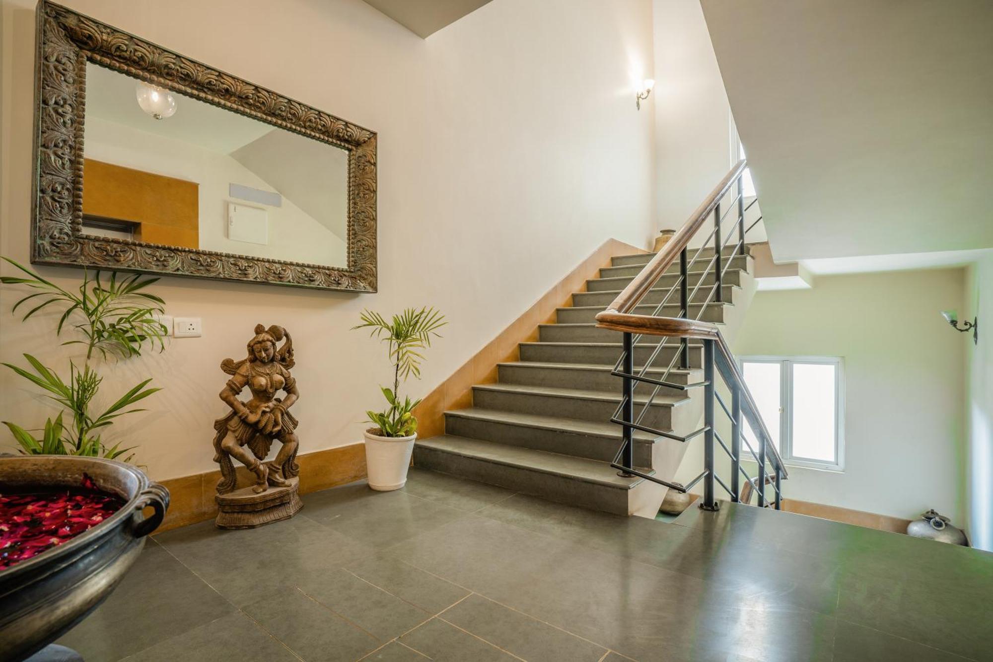Tripli Shambhu Hotel