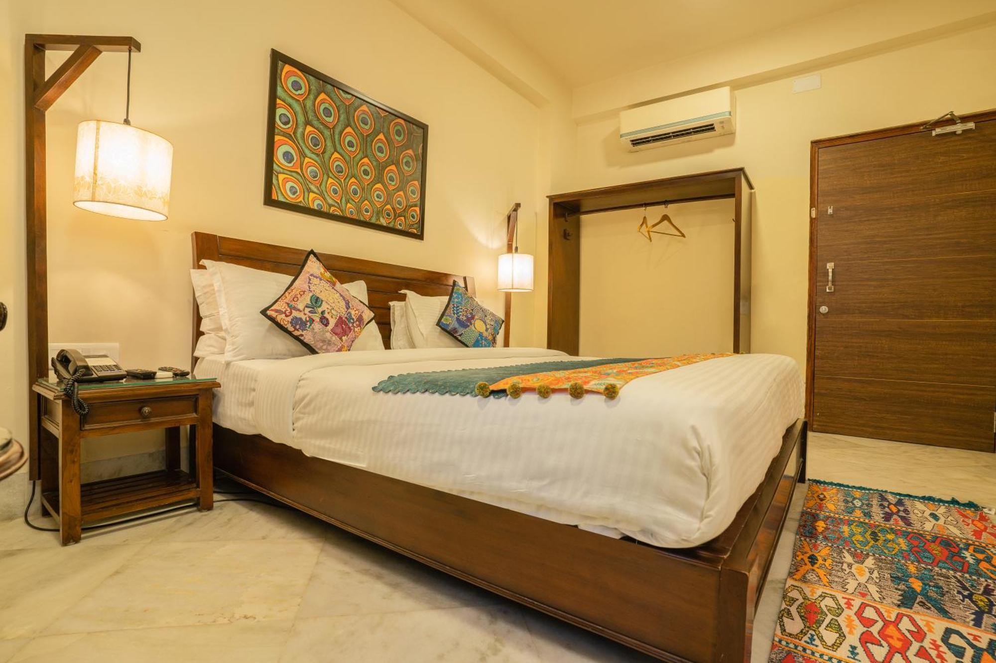 Hotel Tripli Shambhu 3*