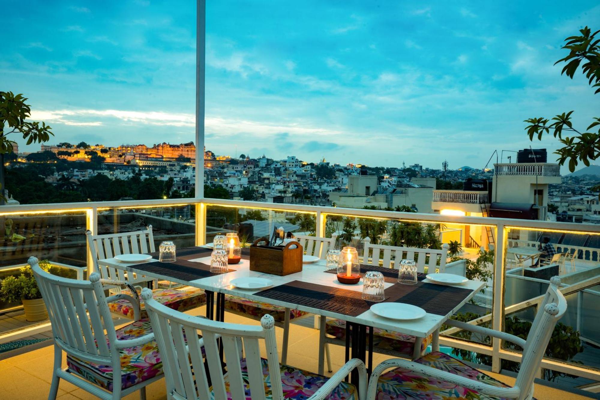 Hotel Tripli Shambhu 3*