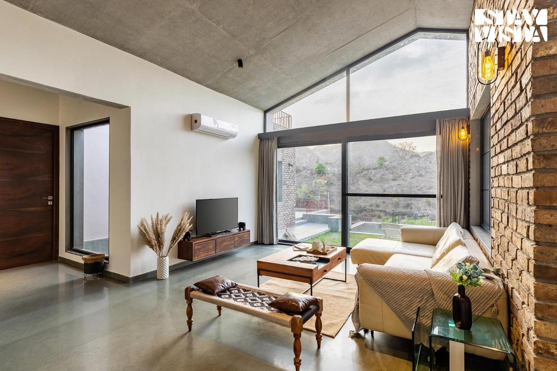 Stayvista's Ikebana - Living By The Forest Edge - Mountain-view With Infinity Pool, Lawn, & Indoor-outdoor Games Villa *