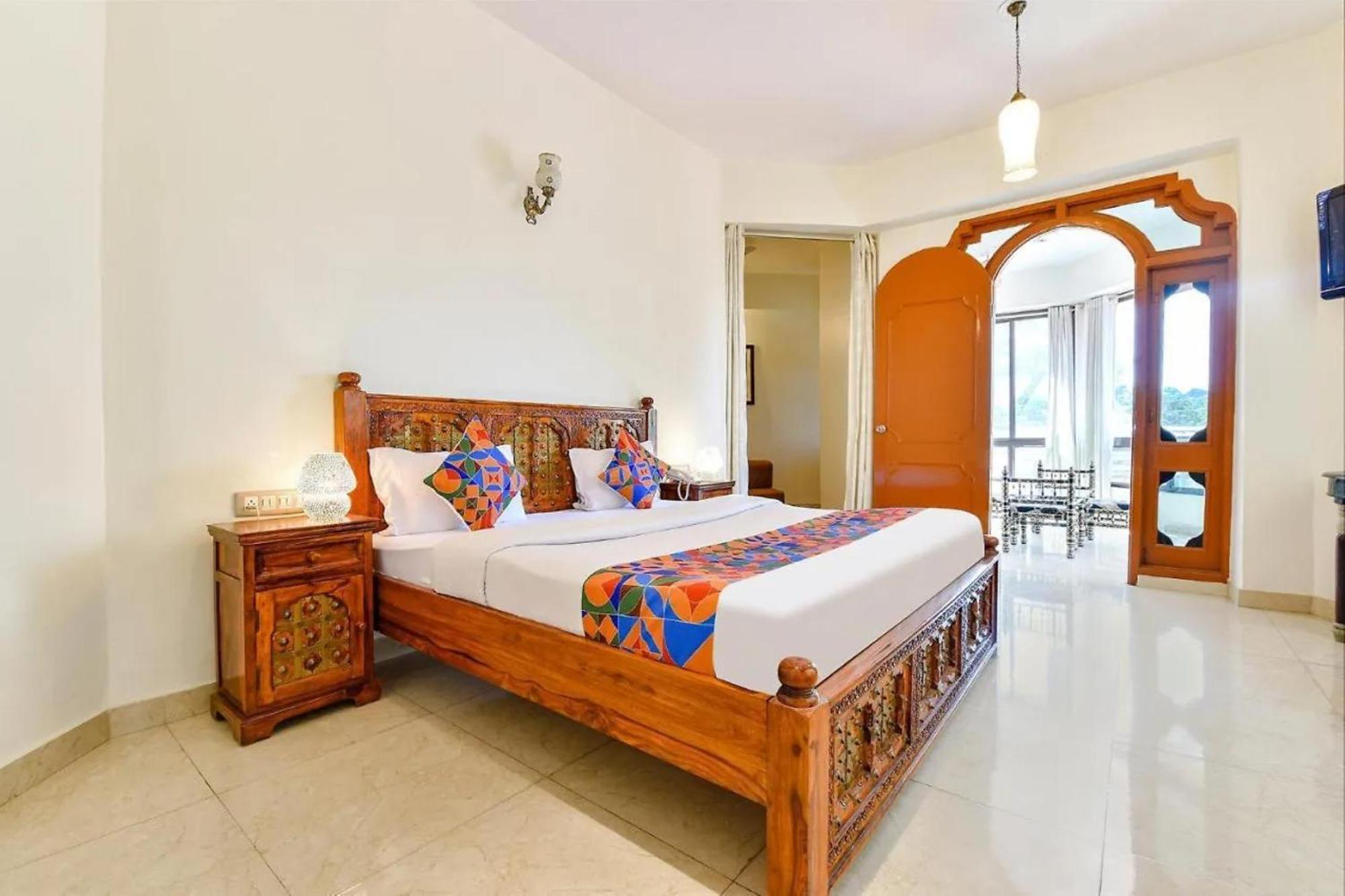 Empire Palace Hotel