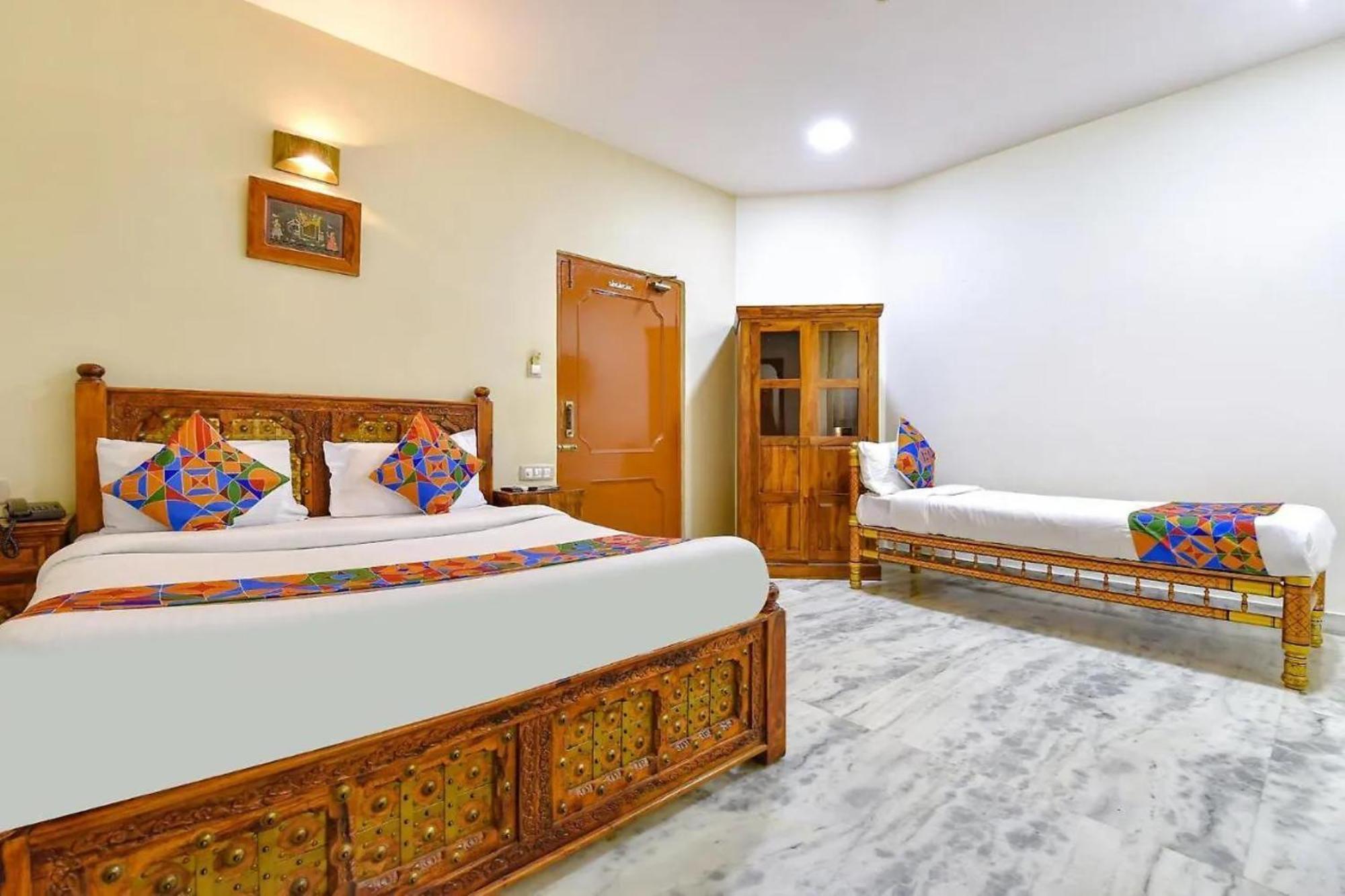 Empire Palace 3*