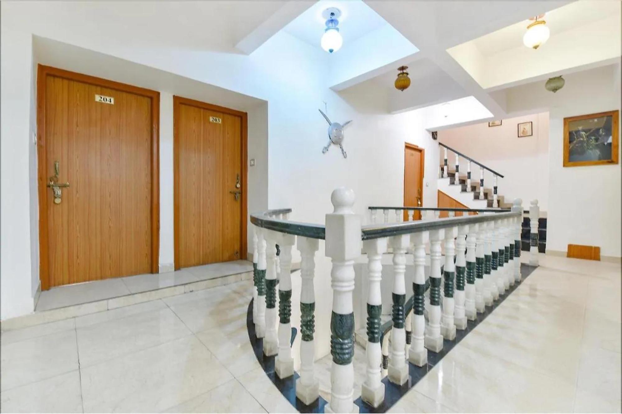 Empire Palace 3*