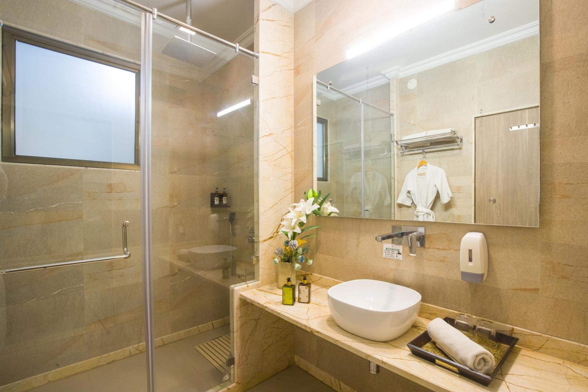 Elivaas Shourya Celesta Luxe 3bhk With Pvt Pool, *