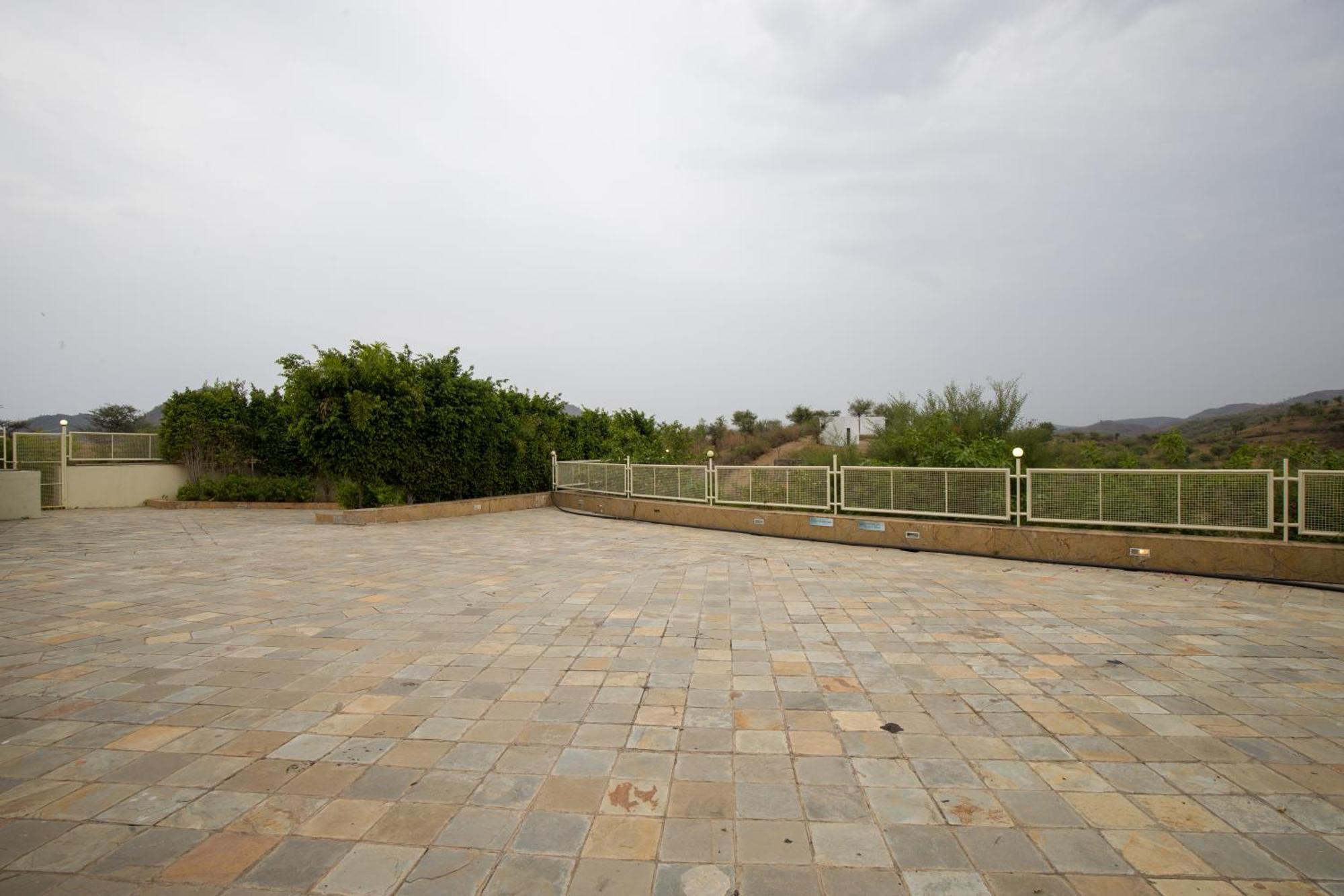 Elivaas Shourya Celesta Luxe 3bhk With Pvt Pool, Villa *