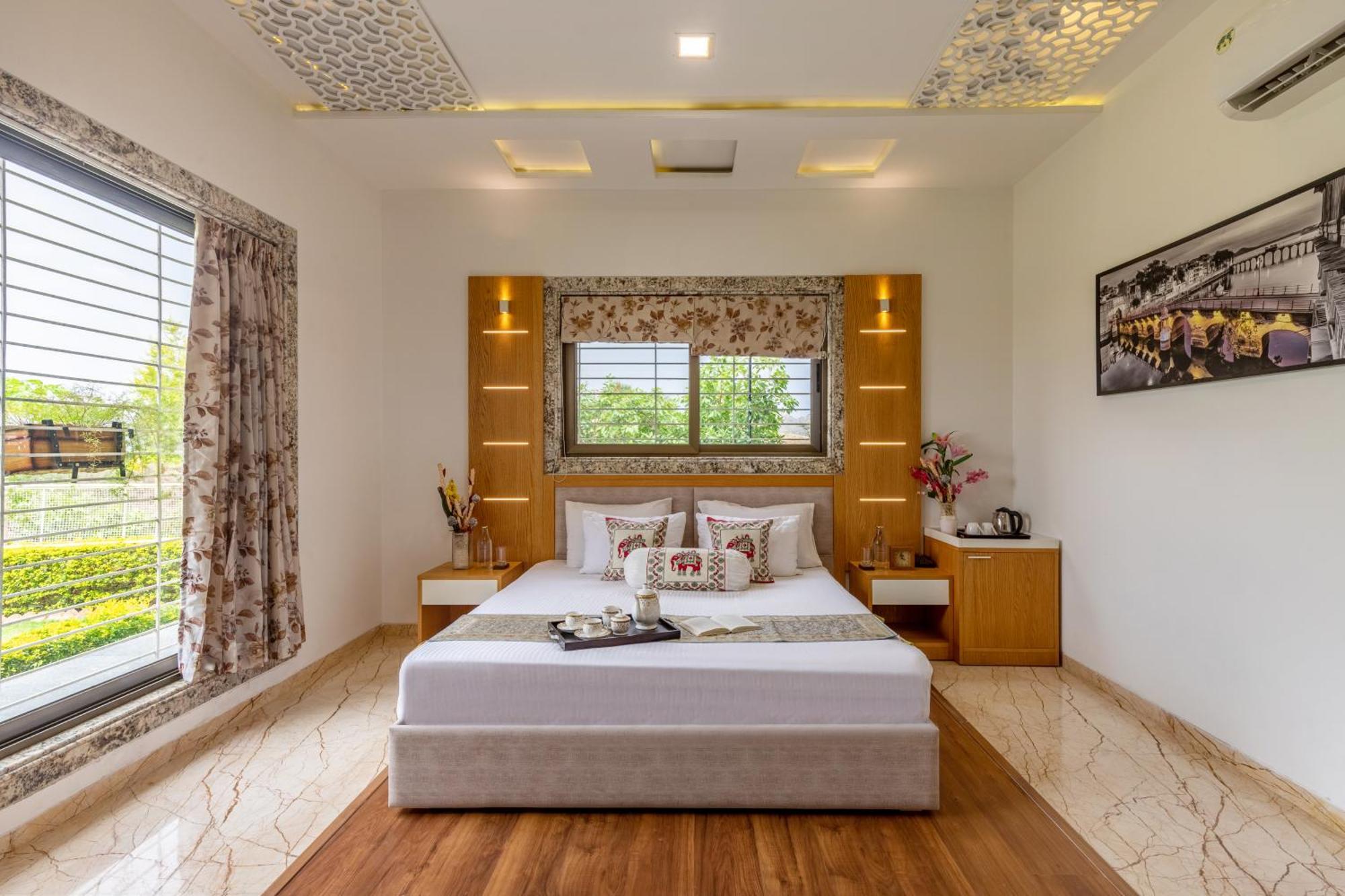 Elivaas Shourya Celesta Luxe 3bhk With Pvt Pool, Villa *