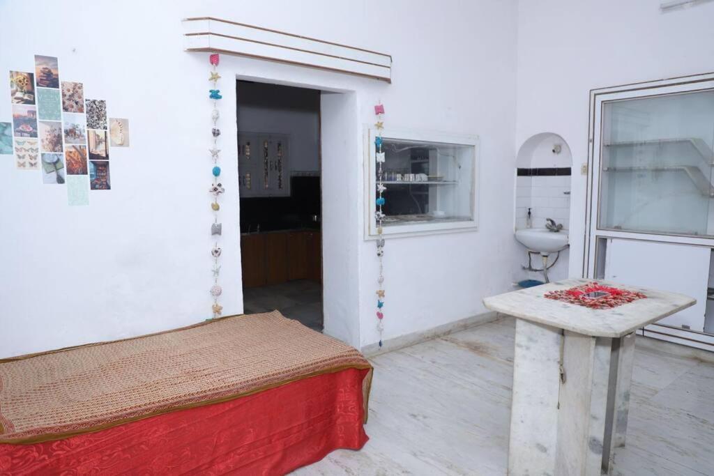 Titli's Nest Homestay, Couple Friendly *