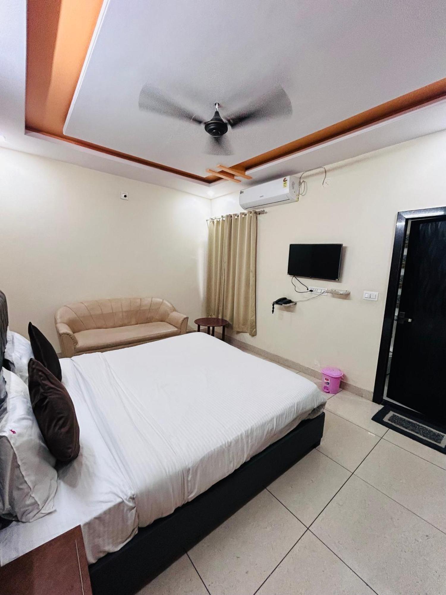 Hotel White House Udaipur