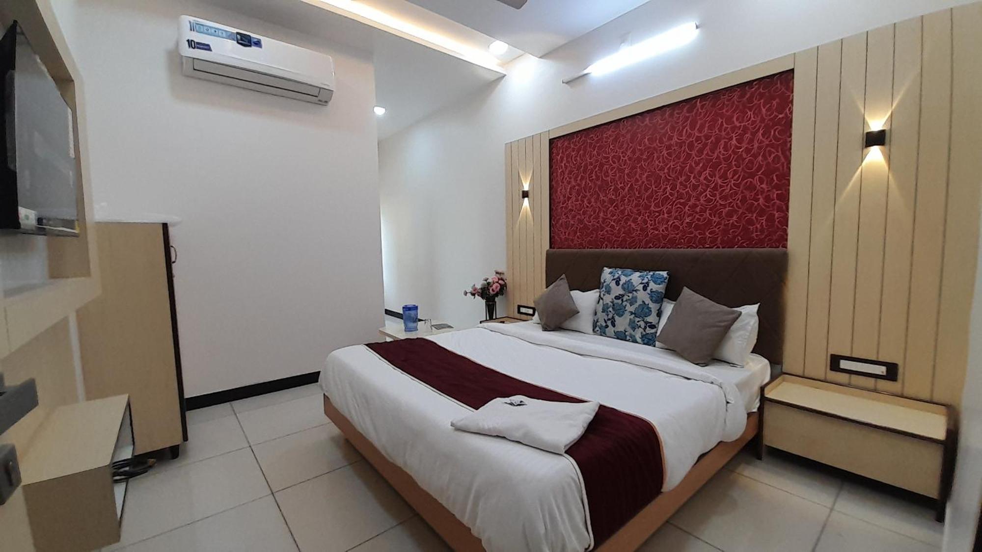 Sun Palace Hotel