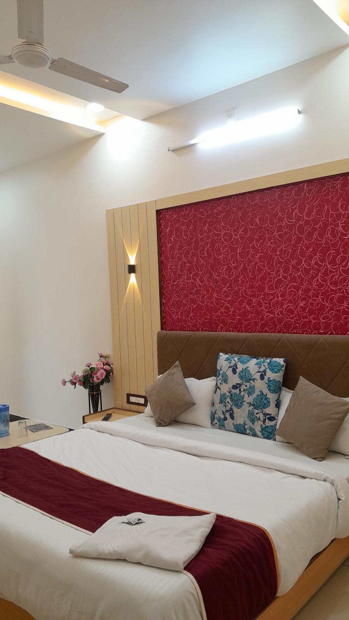 Sun Palace 3*