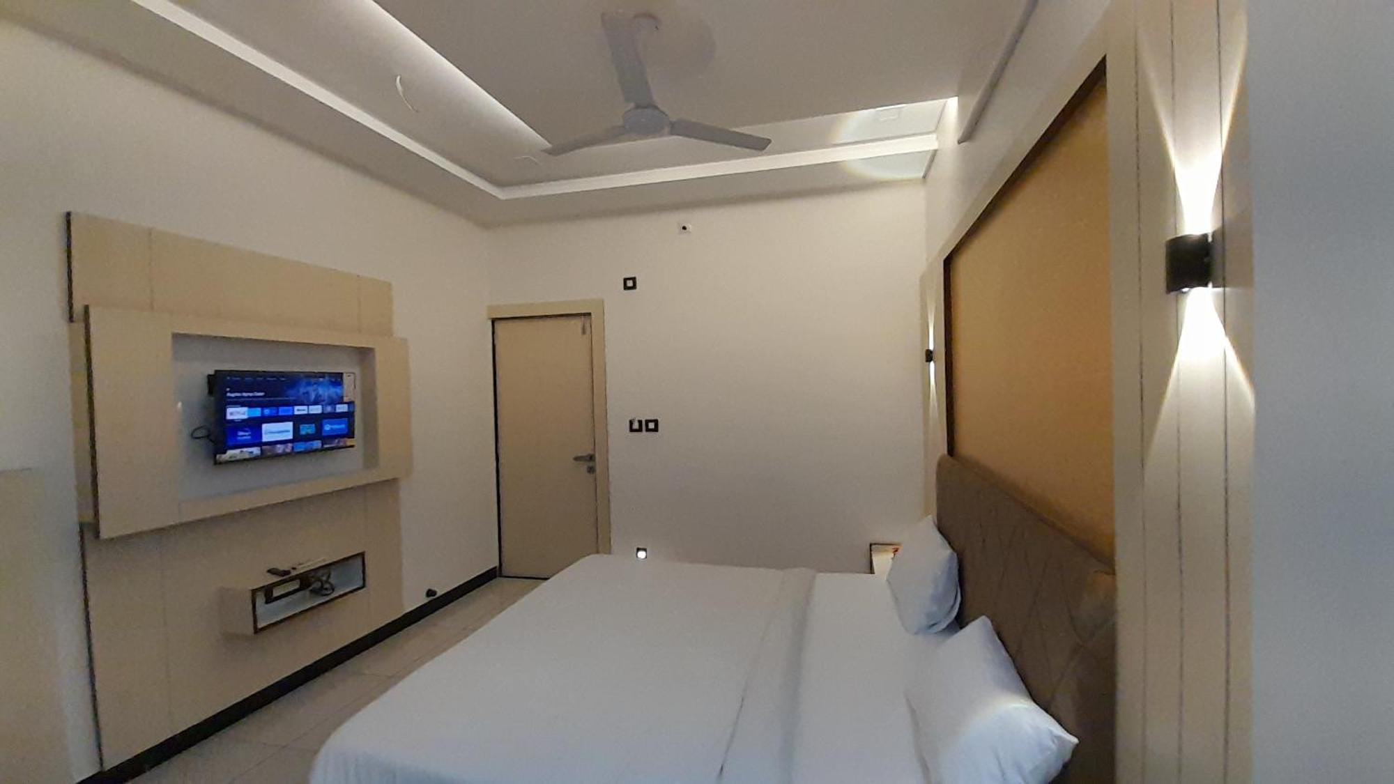 Sun Palace 3*