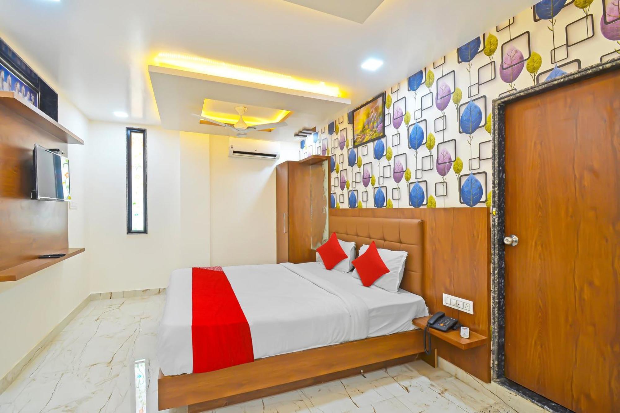 O Akriti Hotel 3*
