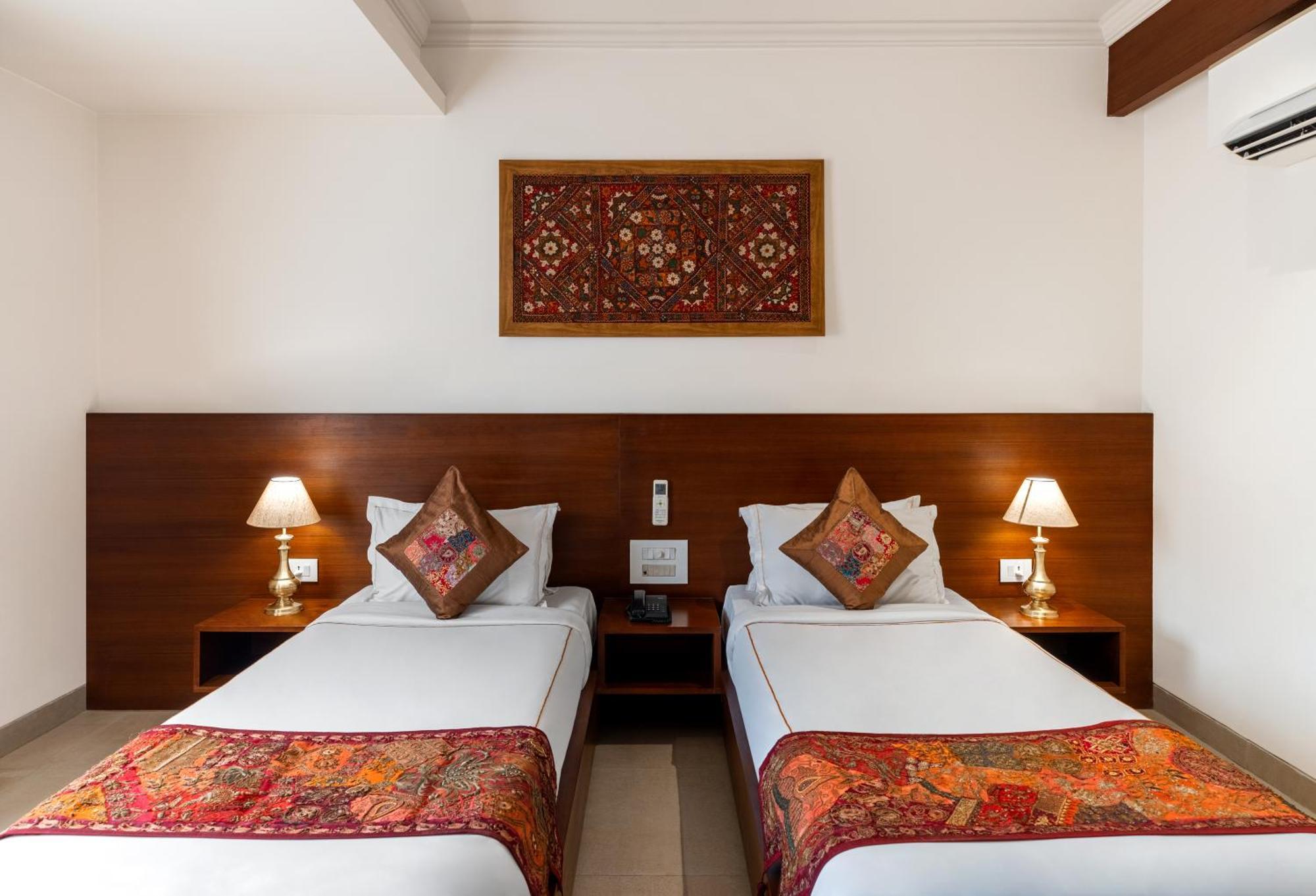 The Ramvilas - A Rooftop Pichola View Udaipur