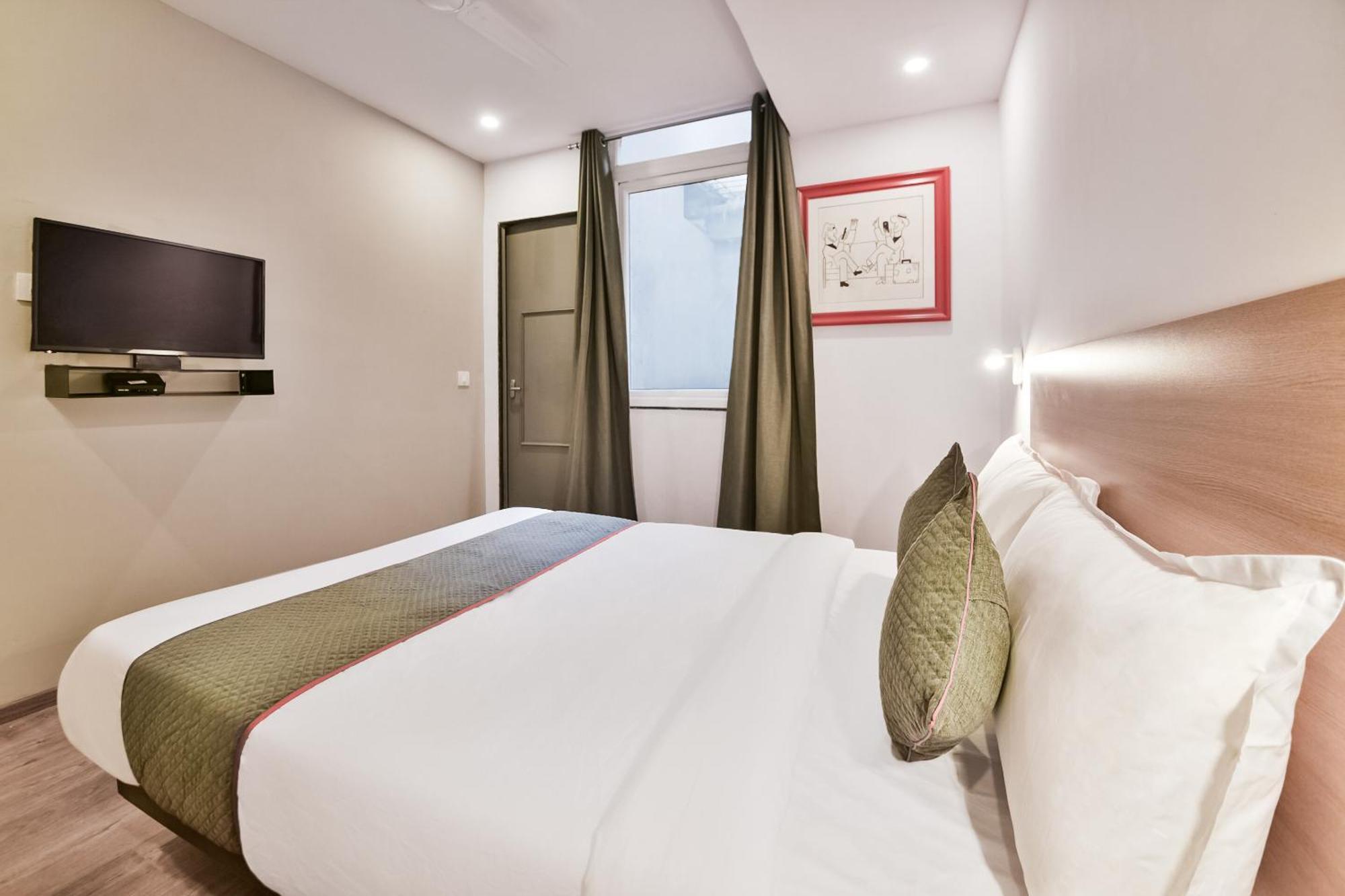Hotel Townhouse Hiren Magri 4*
